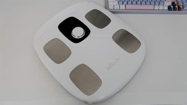 ：3频8电极+12项数据+97%准确率有点全面pg电子免费模拟器InBody体脂秤H30评测(图3)